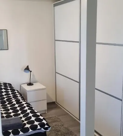 Tyylikaes Kaksio Ihanassa Puutalossa