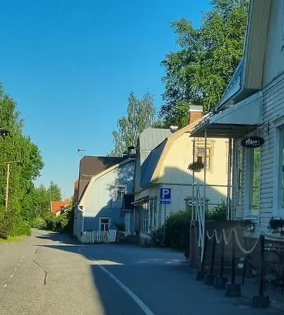 Tyylikaes Kaksio Ihanassa Puutalossa