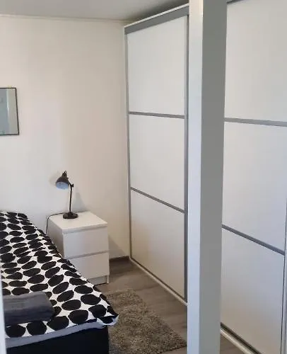 Tyylikaes Kaksio Ihanassa Puutalossa